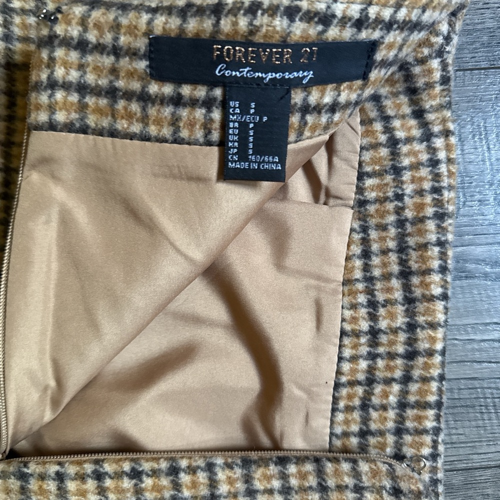 Forever 21 Checkered Mini Skirt in Tan and Black - Picture 3 of 4